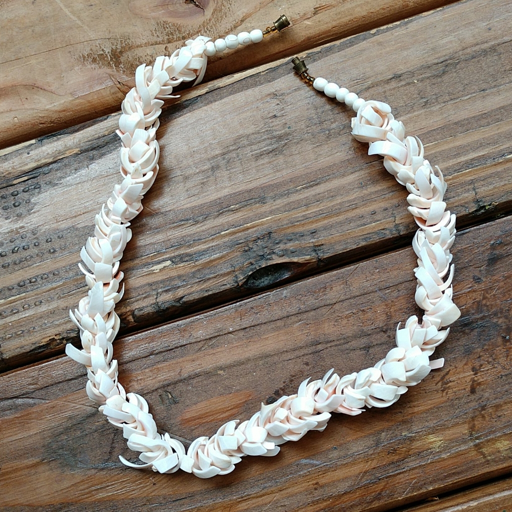 Vtg Conch Shell Necklace Vtg 175in